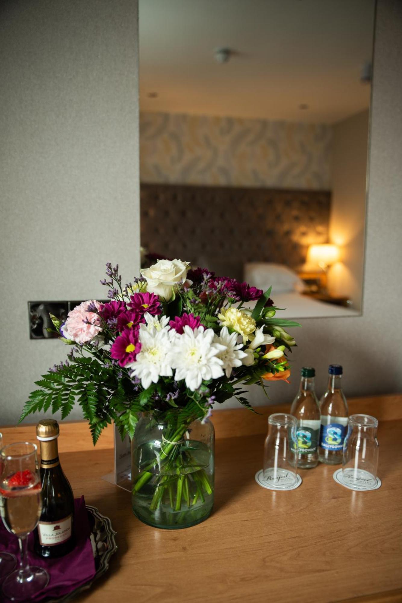 The Royal Hotel Cookstown Zewnętrze zdjęcie