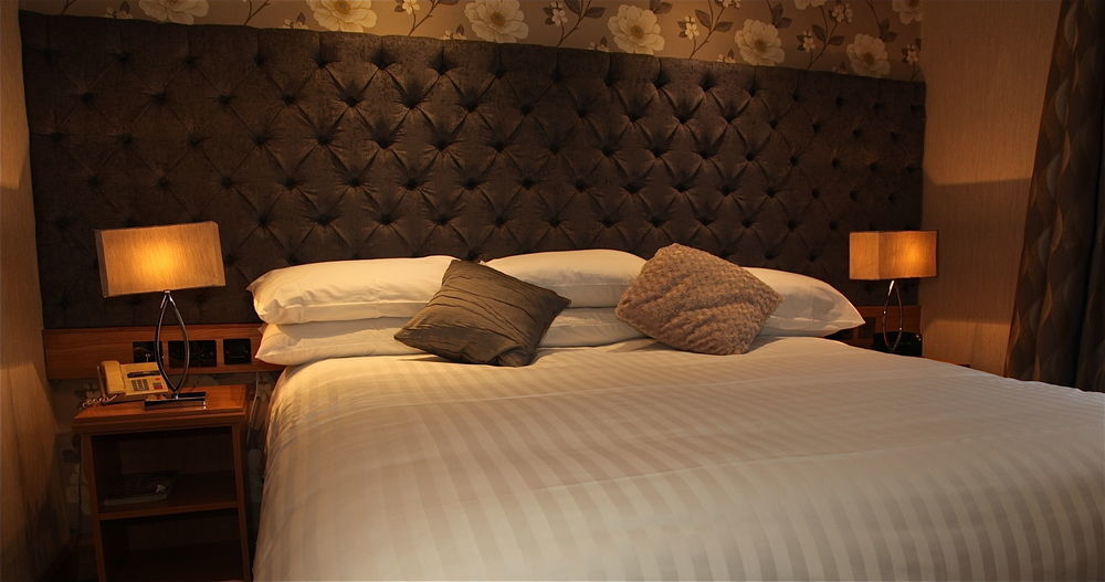 The Royal Hotel Cookstown Zewnętrze zdjęcie