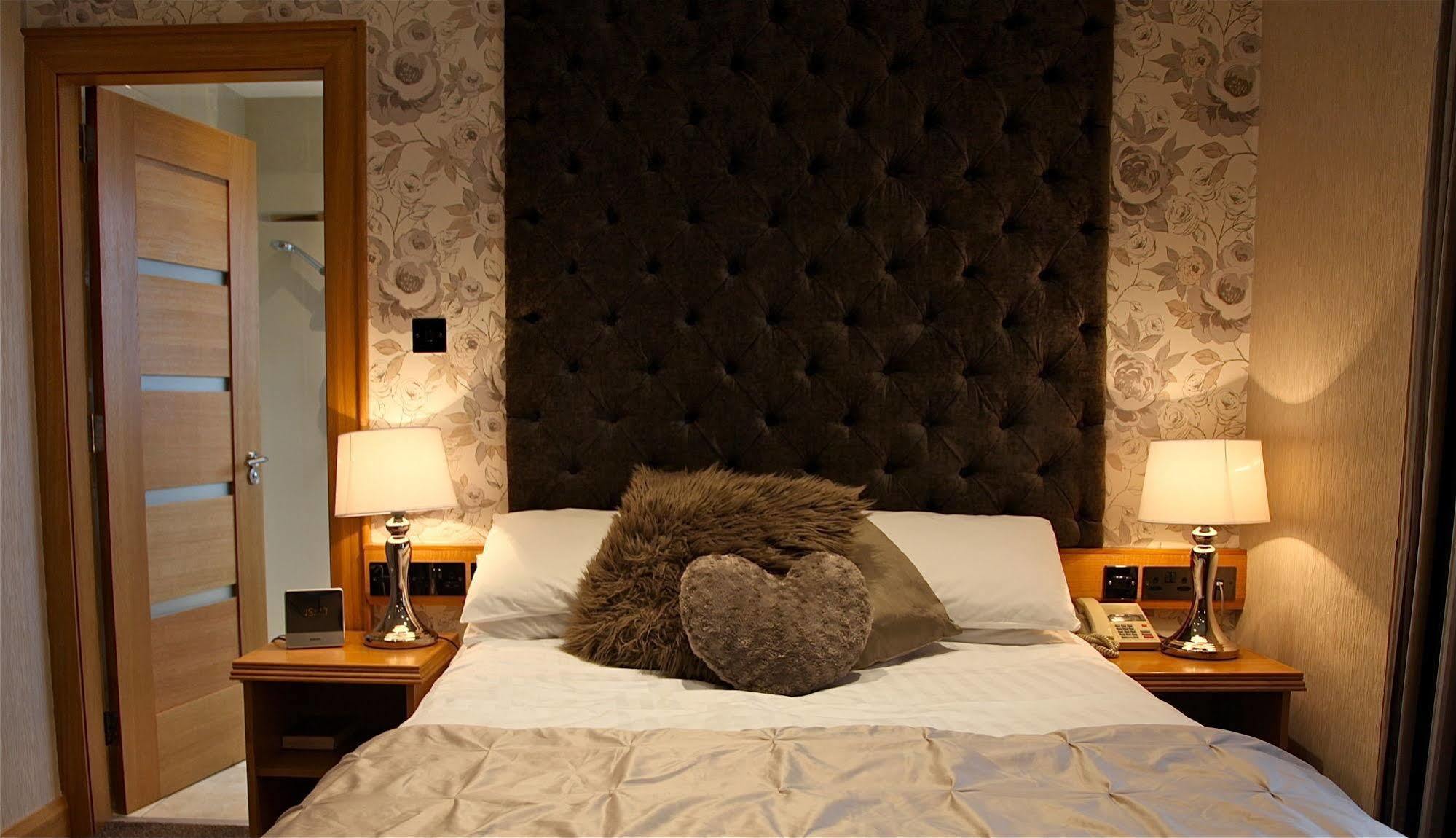 The Royal Hotel Cookstown Zewnętrze zdjęcie